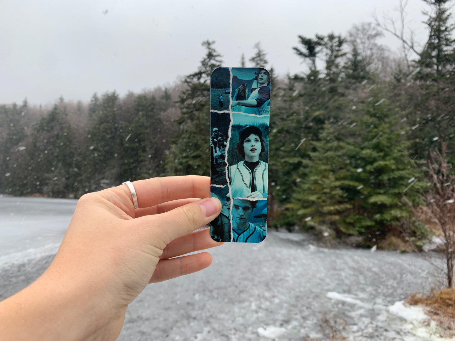 Super Massive Black Hole Bookmark