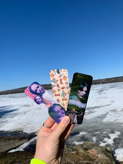 Chuckesmee Bookmark